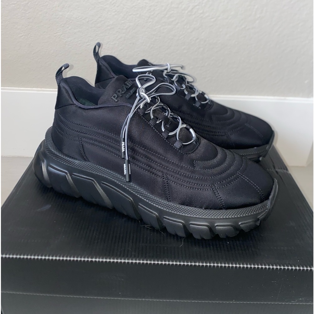 Never worn Prada Calzature Donna Sneakers